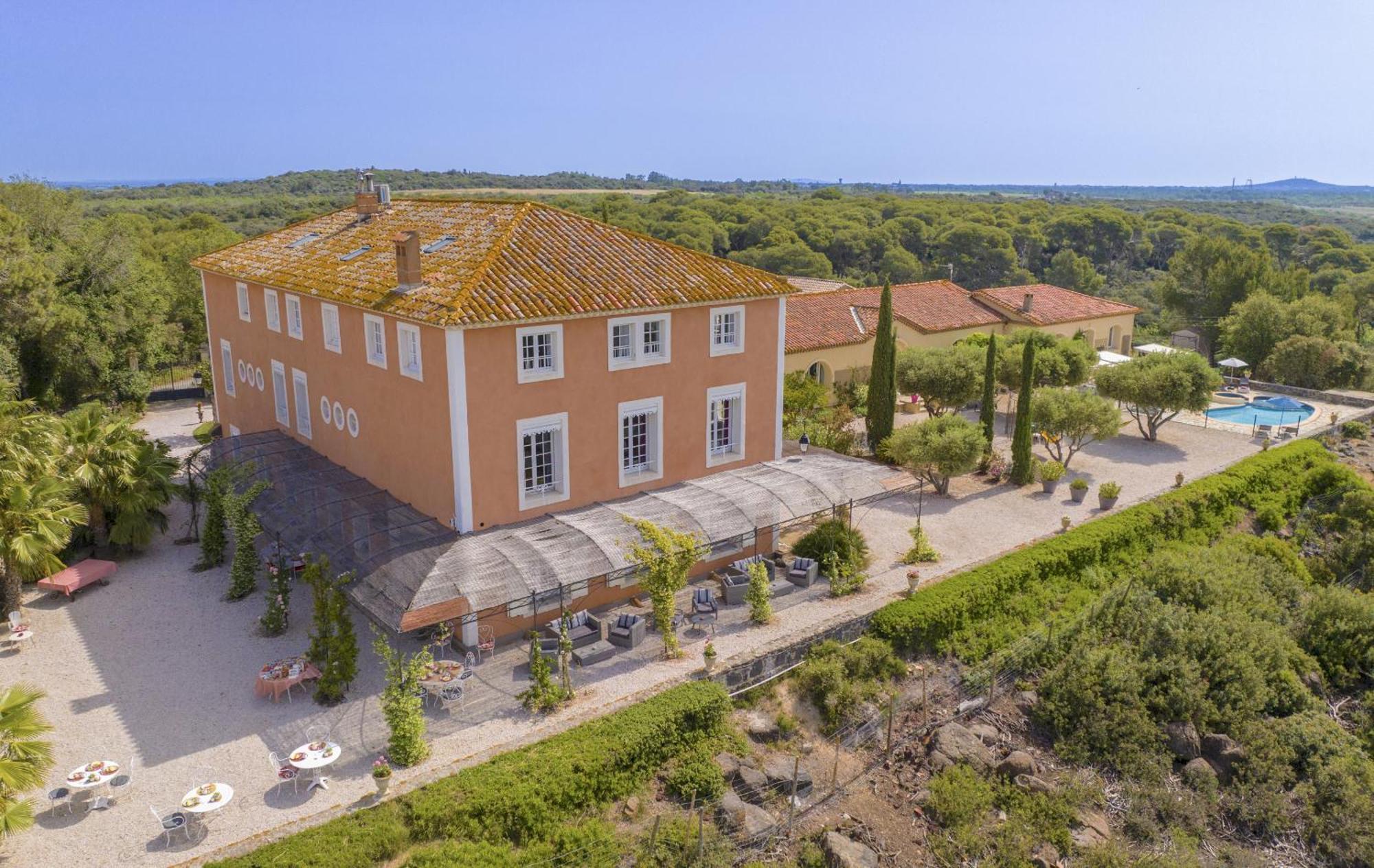Domaine De Roque Haute Portiragnes Buitenkant foto